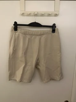 HM shorts