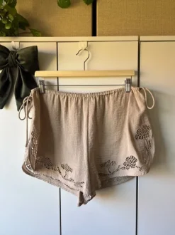 H&M shorts