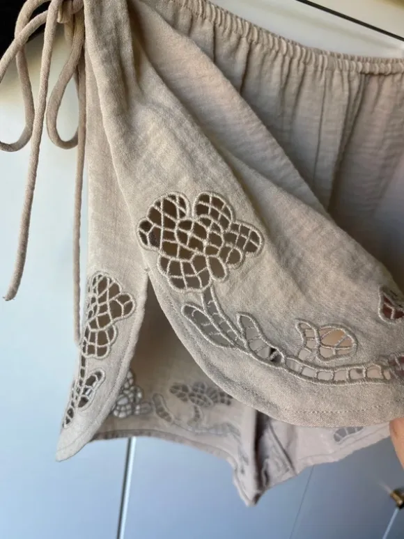 H&M shorts