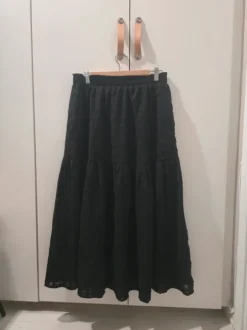 H&M svart lång kjol M/L