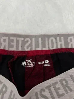 Hollister yöhousut