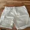 Hør shorts