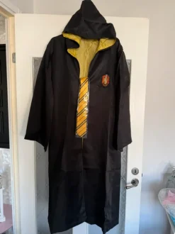 Hufflepuff maskeradkostym. NY.