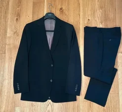 Hugo Boss - Black Suit size 98