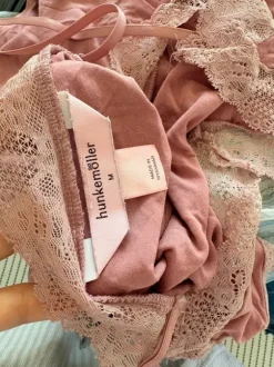 Hunkemöller Nattøj bukser og trøjer- pink sæt M