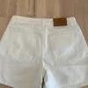 Hvide denim shorts