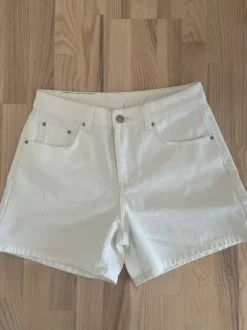 Hvide denim shorts