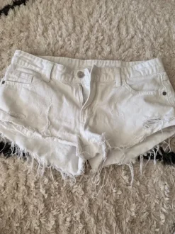 Hvide shorts