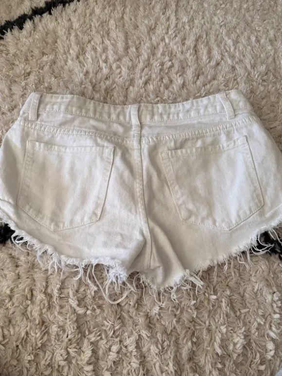 Hvide shorts