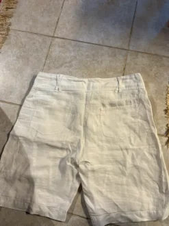 Hvide shorts