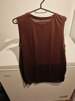 ICIW Cut off tee