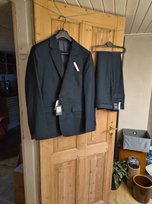 Jakkesæt fra Dressmann