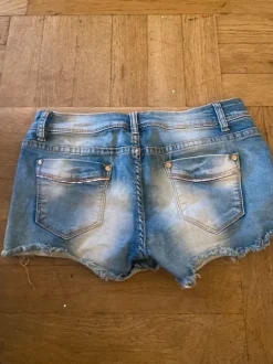 Jeans shorts 2000s