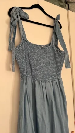Jeansklänning från H&M
