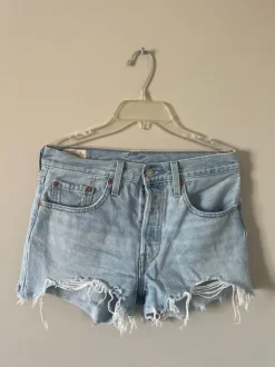 Jeansshorts från Levis W26
