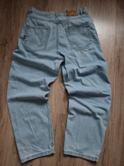 Jeansy baggy