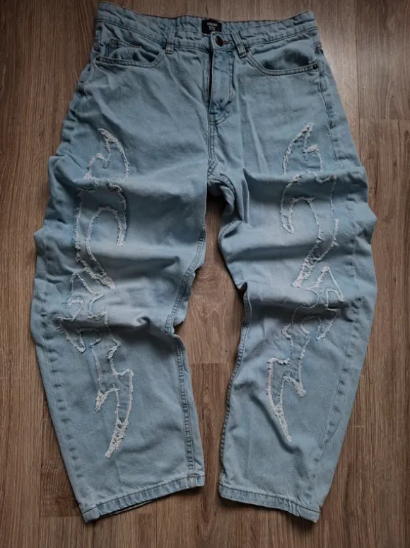 Jeansy baggy