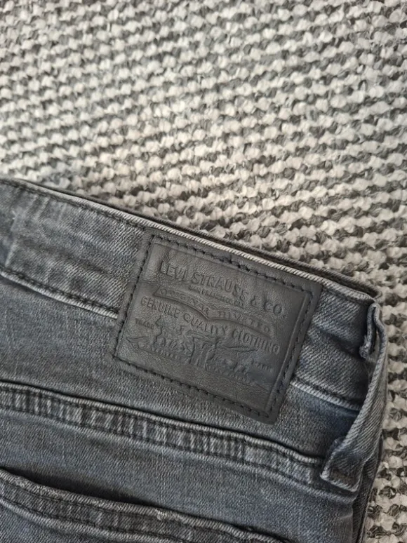 Jeansy Levi's 726 flare wysoki stan dzwony strech W29