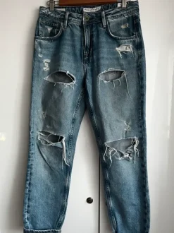 Jeansy Pepe Jeans MOM Carrot rozmiar 28