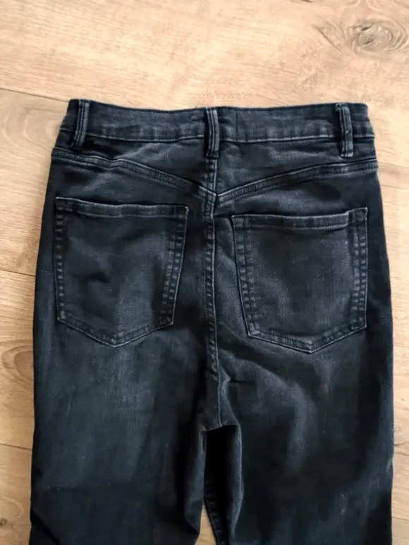Jeansy skinny 36