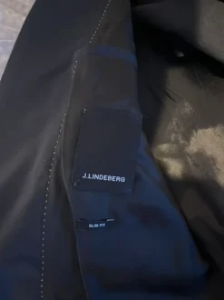 J.Lindeberg kostym