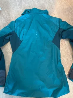 Johaug takki xs