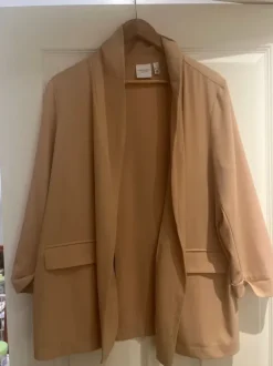Junarose Blazer Str. 46