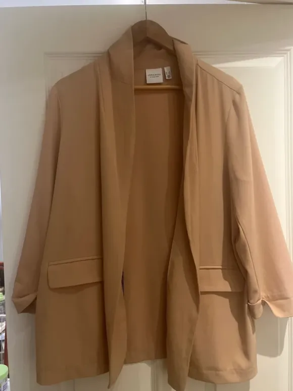 Junarose Blazer Str. 46