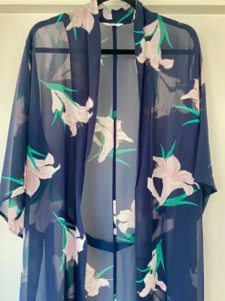 Kimono med bindebånd