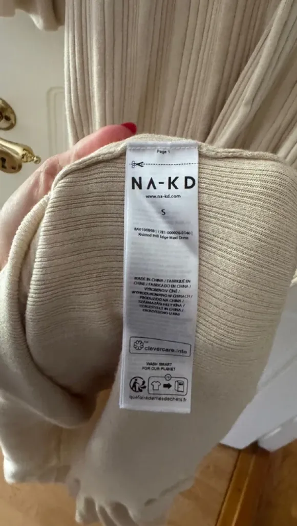 Klänning NAKD