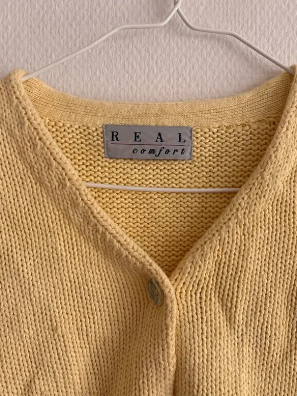 Knit short sleeve cardigan