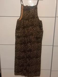 Kombinezon w panterkę