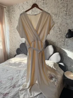 Kombinezon z paskiem XL XXL beżowy lekki komunia Wesele wiązany