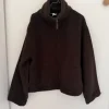 Kort brun jakke