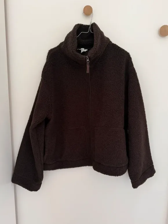 Kort brun jakke