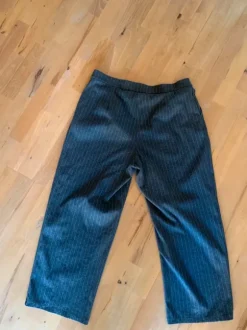 Kostymbyxa och väst med knytband