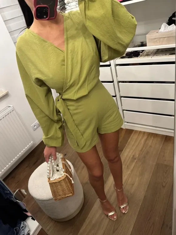 Krótki bawełniany kombinezon kopertowy z bufiastymi rękawami wiosna lato classy girl coquette 40/L