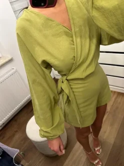 Krótki bawełniany kombinezon kopertowy z bufiastymi rękawami wiosna lato classy girl coquette 40/L