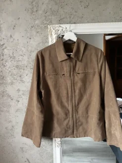 kurtka jacket zamszowa brazowa wiosna spring cienka vintage boxy