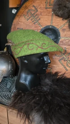 Larp, cosplay. Średniowieczna filcowa czapka - ręcznie szyta