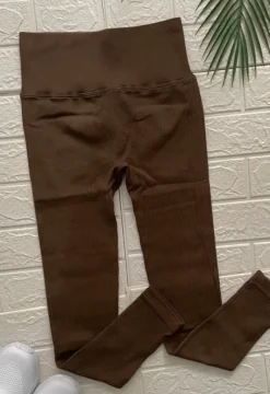 Legginsy prążkowane brązowe modelujące pośladki push-up wysoki stan Rozmiar S