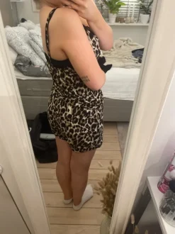 Leopard pyjamas två delad