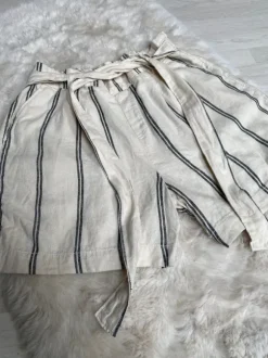 Letnie lniane szorty spodenki na lato w stylu old money