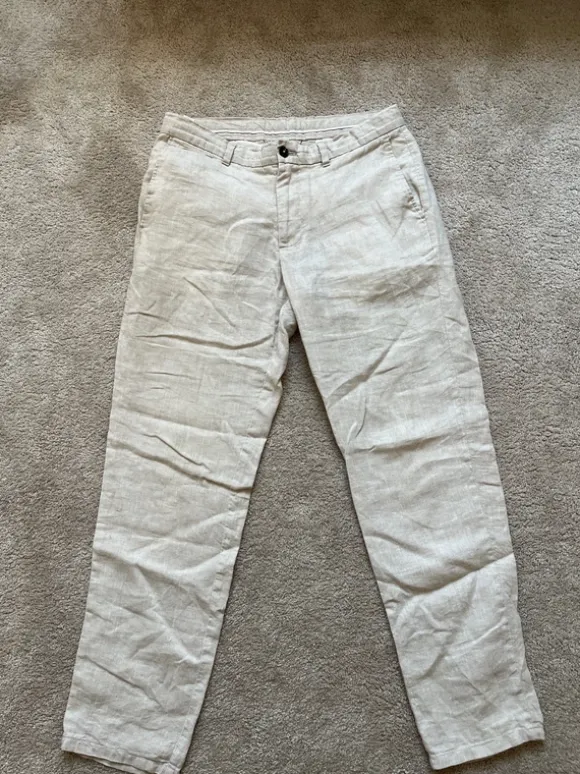 Lette beige bukser fra Mango