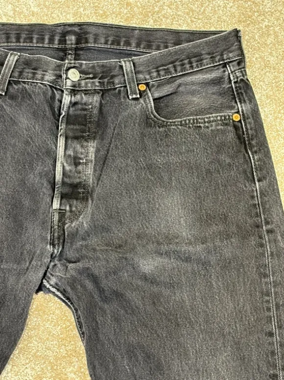 Levi’s 501 jeans W36 L32 black washed denim