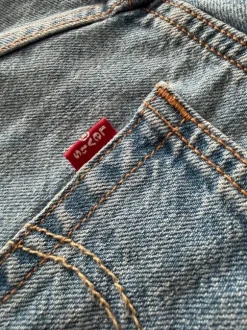 Levi’s 501 shorts w26