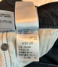 Levi’s 502 W33 L30