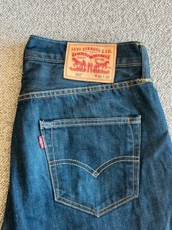 Levis jeans