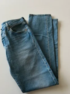 levis jeans