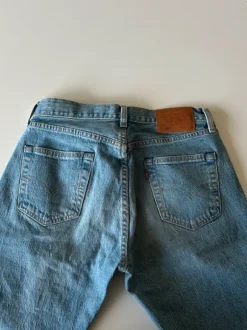 levis jeans